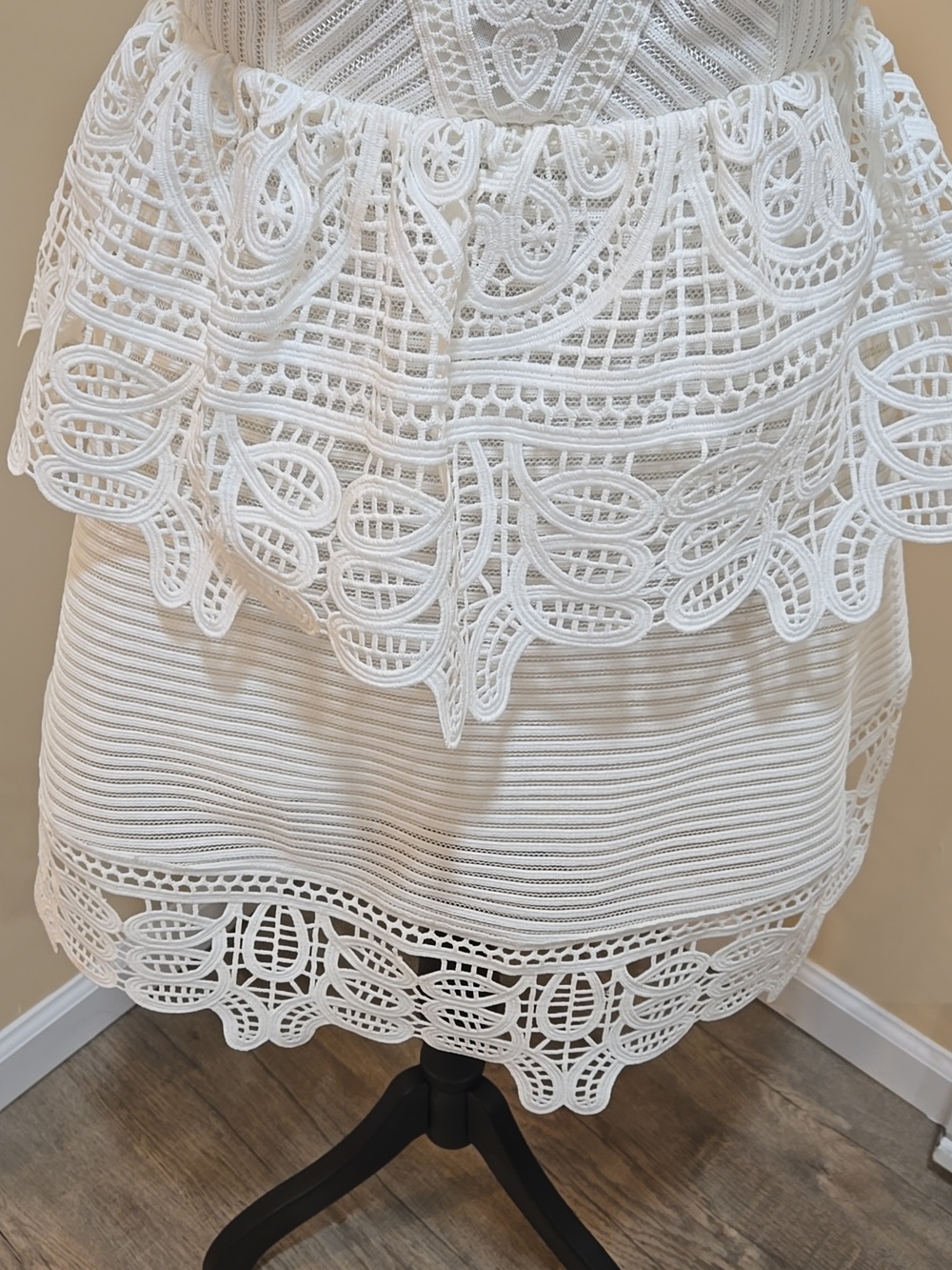 Self-Portrait White Lace Dress!!! - Picture 4 of 8